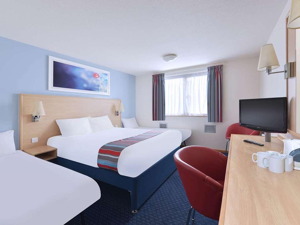 Travelodge Okehampton Whiddon Down Pokoj fotografie